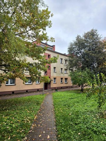 Mieszkanie 3-pokojowe Nowiny, ul. Białe Zagłębie. Zdjęcie 1