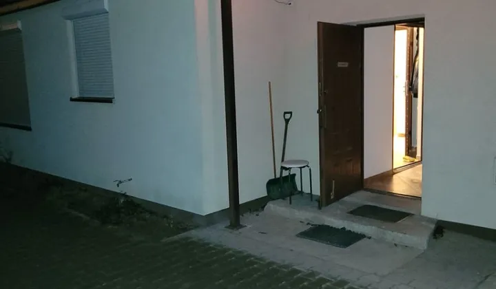 dom szeregowy, 2 pokoje Dąbrowa, ul. Rolna