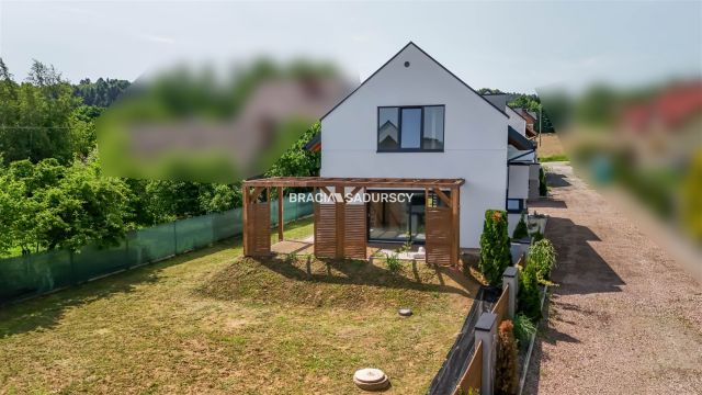 dom, 4 pokoje Krzywaczka. Zdjęcie 11