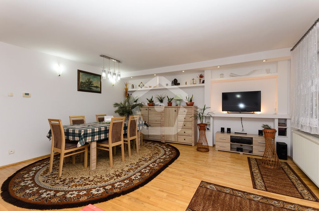 dom szeregowy, 4 pokoje Rzeszów Wilkowyja, ul. Władysława IV. Zdjęcie 2