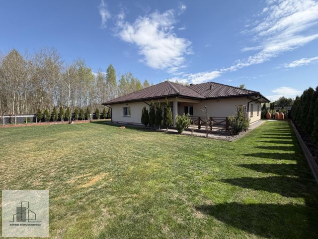 dom wolnostojący, 5 pokoi Sochaczew. Zdjęcie 3