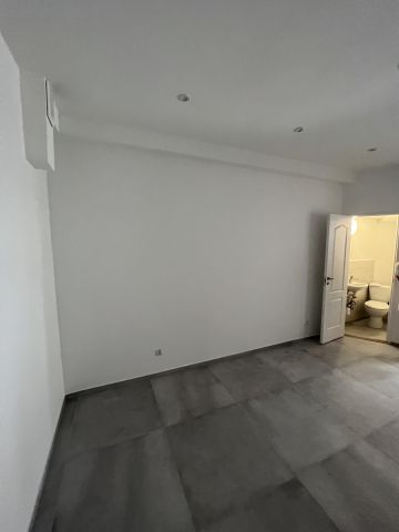 Lokal Szczecin Niebuszewo, al. Wyzwolenia. Zdjęcie 1