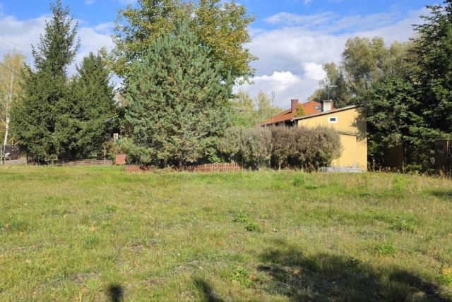 dom wolnostojący, 2 pokoje Milanówek. Zdjęcie 12