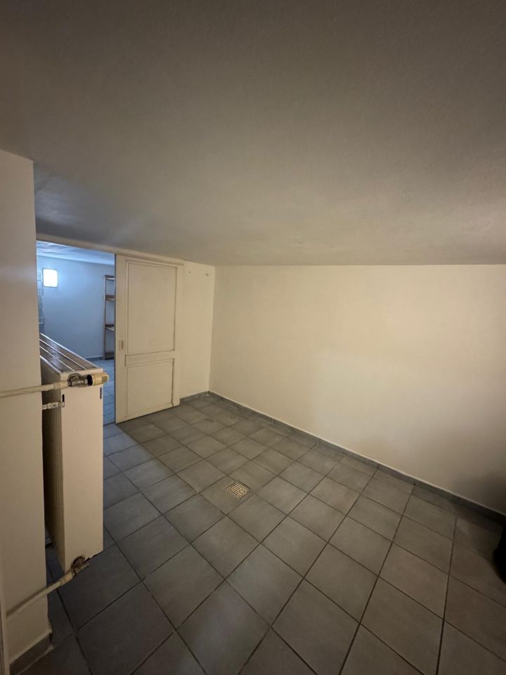 dom szeregowy, 7 pokoi Częstochowa Tysiąclecie, ul. Obrońców Poczty Gdańskiej. Zdjęcie 20