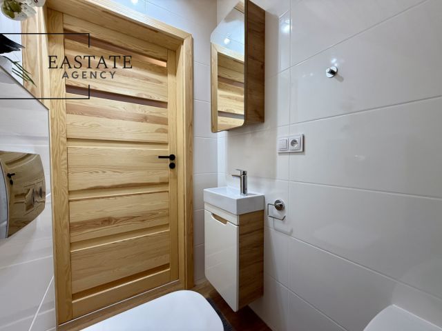 dom wolnostojący, 4 pokoje Łomnica. Zdjęcie 14