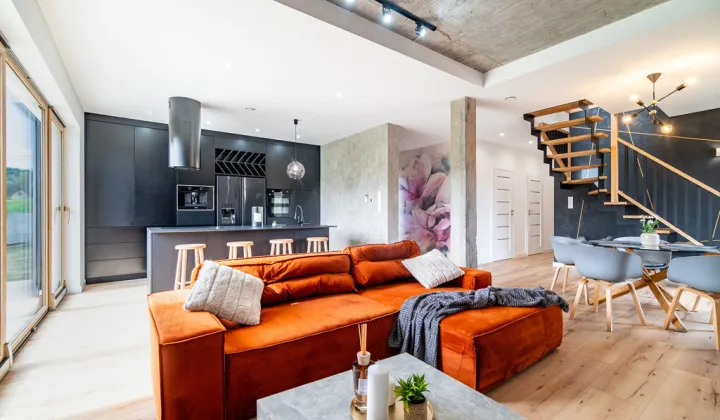 dom wolnostojący, 5 pokoi Siedliska