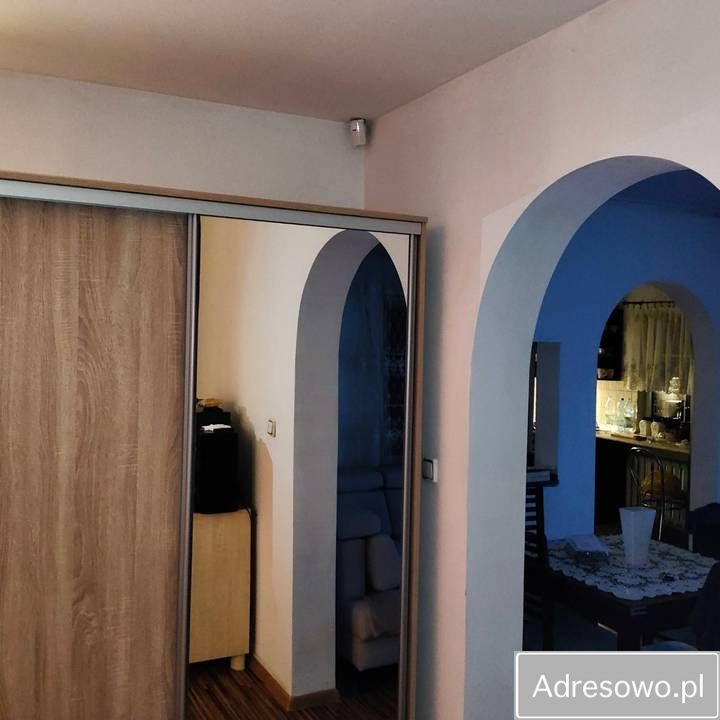 dom wolnostojący, 2 pokoje Sadek. Zdjęcie 5