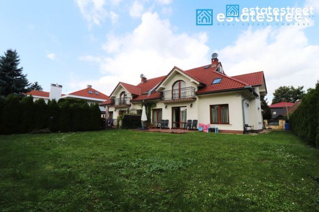 bliźniak, 5 pokoi Kraków Wola Justowska, ul. Kogucia. Zdjęcie 1