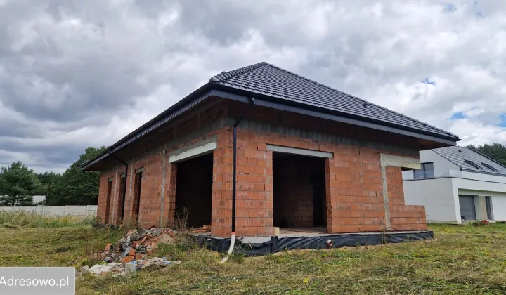 dom wolnostojący, 4 pokoje Kuźniki