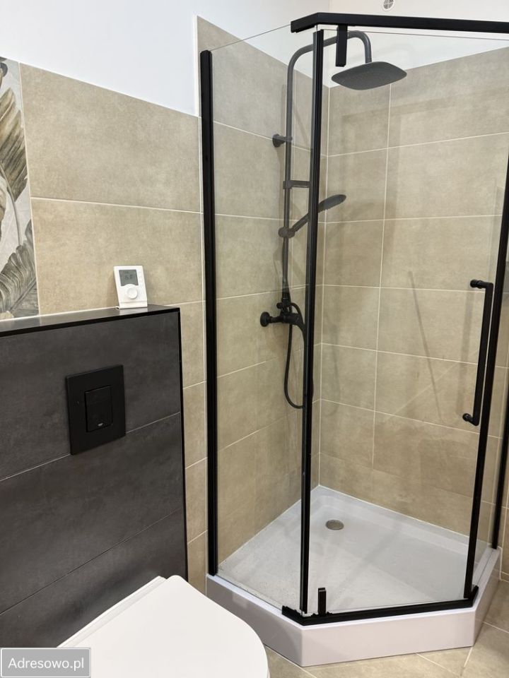 Mieszkanie 3-pokojowe Kożuchów, ul. Rynek. Zdjęcie 3