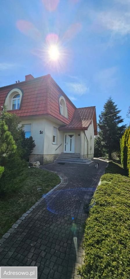 dom wolnostojący, 10 pokoi Jastrzębie-Zdrój, ul. Dworcowa. Zdjęcie 1