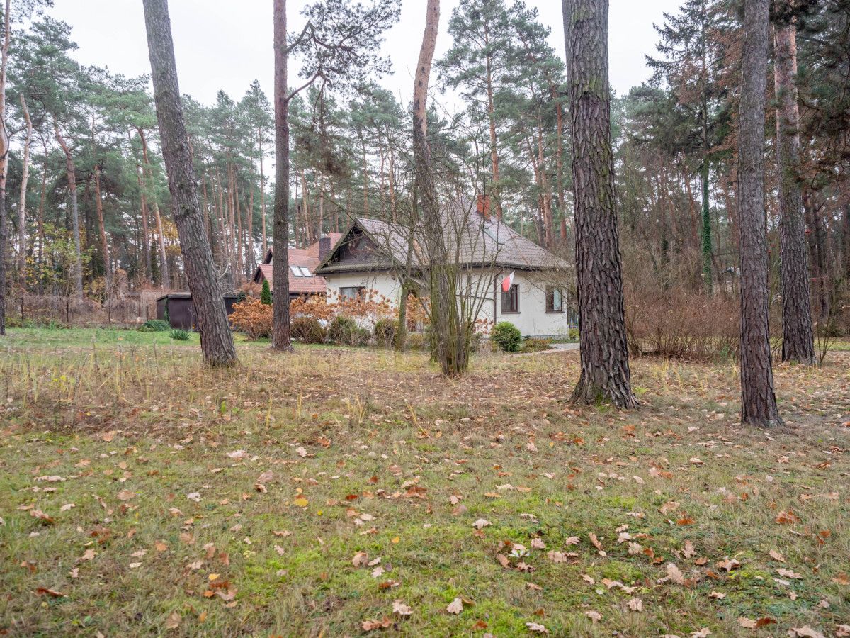 dom wolnostojący, 4 pokoje Podkowa Leśna. Zdjęcie 4