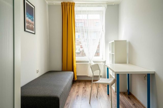 Mieszkanie 4-pokojowe Wrocław Śródmieście, ul. Ignacego Daszyńskiego. Zdjęcie 1