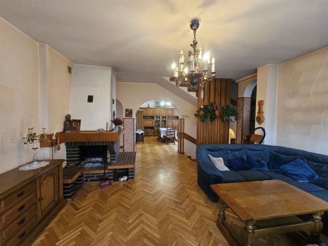 dom wolnostojący, 5 pokoi Łódź, ul. Klimatyczna. Zdjęcie 3