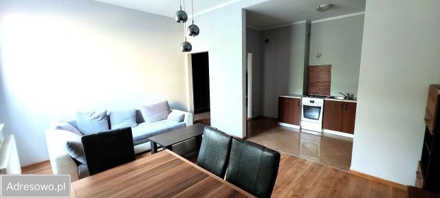 Mieszkanie 2-pokojowe Oborniki Śląskie, ul. Marii Skłodowskiej-Curie. Zdjęcie 1