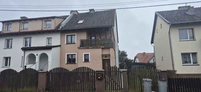 bliźniak Dobre Miasto, ul. Juliana Tuwima. Zdjęcie 1