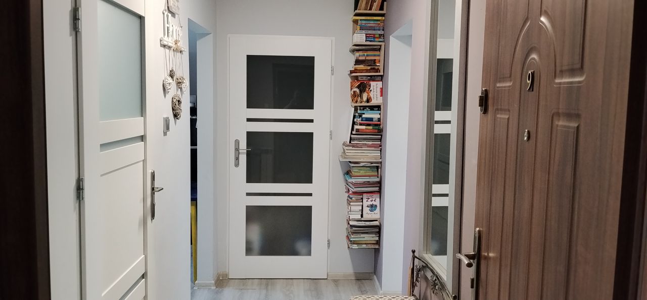 Mieszkanie 2-pokojowe Starorypin Prywatny. Zdjęcie 3