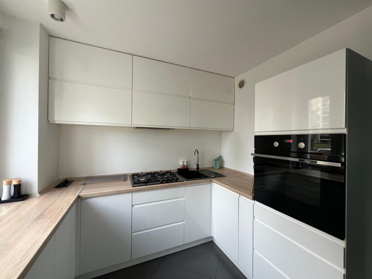 Mieszkanie 3-pokojowe Łódź Widzew, ul. Andrzeja Sacharowa. Zdjęcie 1