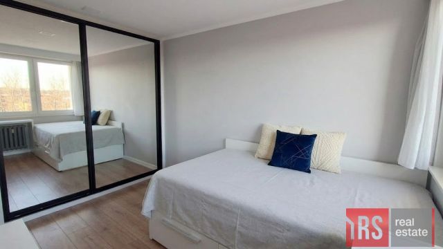 Mieszkanie 2-pokojowe Bytom, pl. Stefana Żeromskiego. Zdjęcie 3