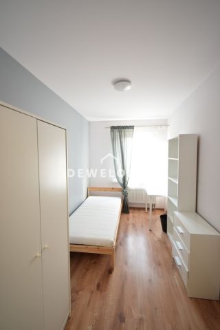 Mieszkanie 5-pokojowe Katowice. Zdjęcie 1