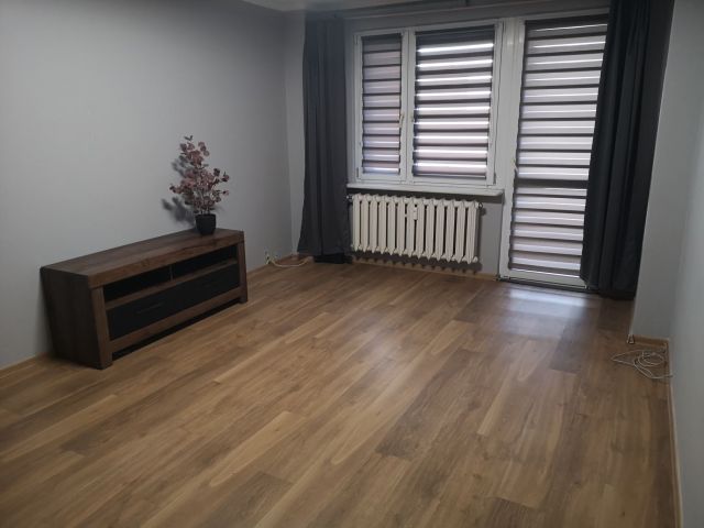 Mieszkanie 3-pokojowe Dąbrowa Górnicza Mydlice. Zdjęcie 1