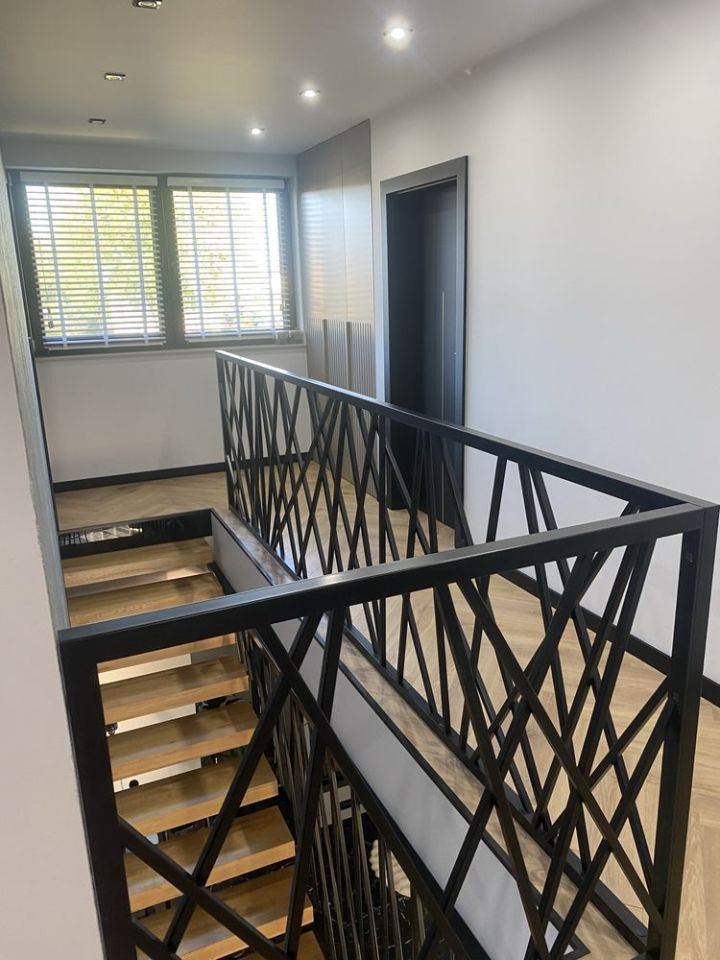 dom wolnostojący Majdan Krasieniński. Zdjęcie 4