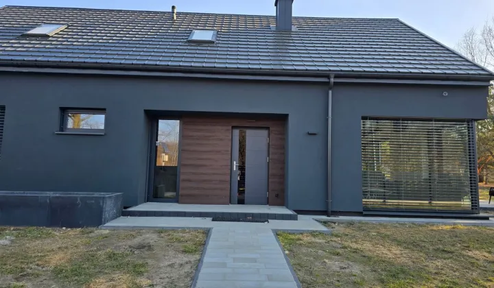 dom wolnostojący, 5 pokoi Radonie, ul. Źródlana