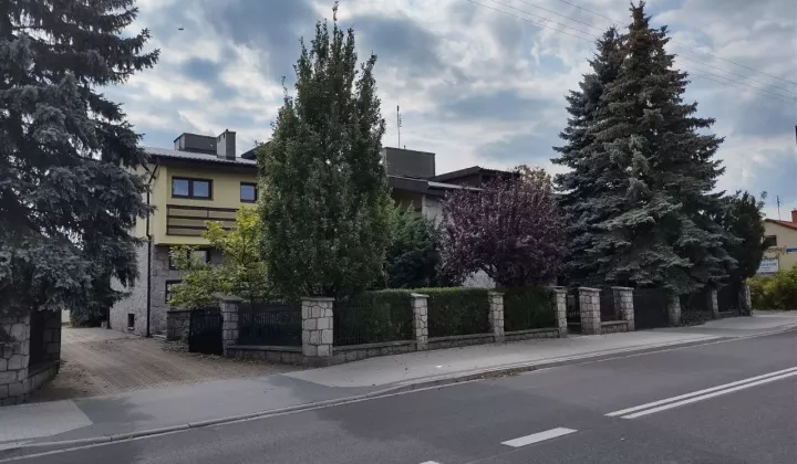 dom wolnostojący, 8 pokoi Sompolno, ul. Warszawska