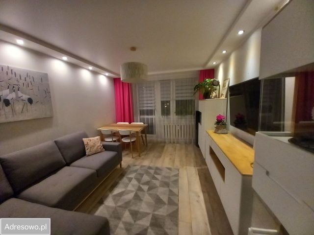 Mieszkanie 3-pokojowe Dąbrowa Górnicza Gołonóg, ul. Tysiąclecia. Zdjęcie 1