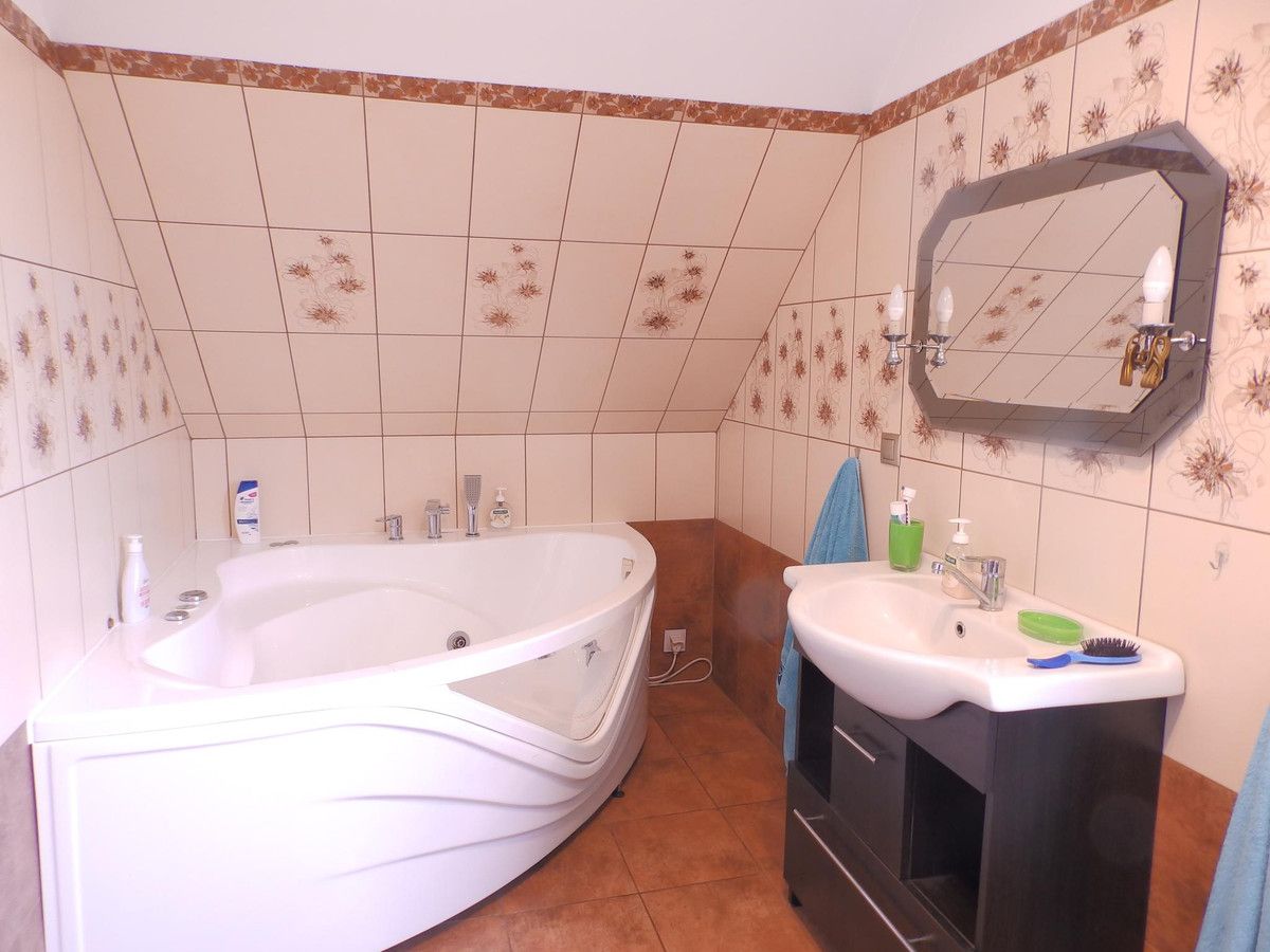 dom wolnostojący, 4 pokoje Tołów. Zdjęcie 13