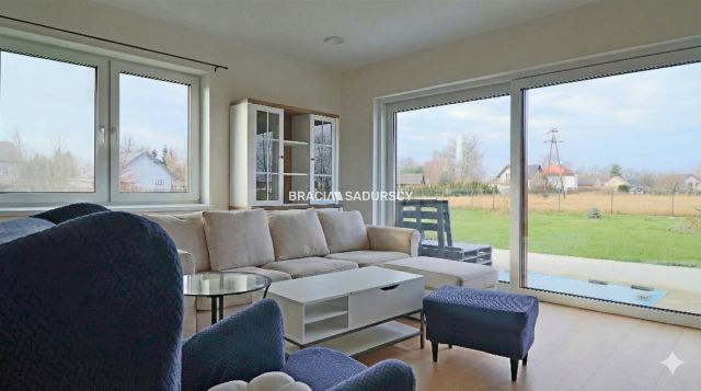 dom wolnostojący, 6 pokoi Kraków Nowa Huta, ul. Rumiankowa. Zdjęcie 5