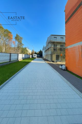 dom szeregowy, 5 pokoi Warszawa Wawer, ul. Przylaszczkowa. Zdjęcie 3