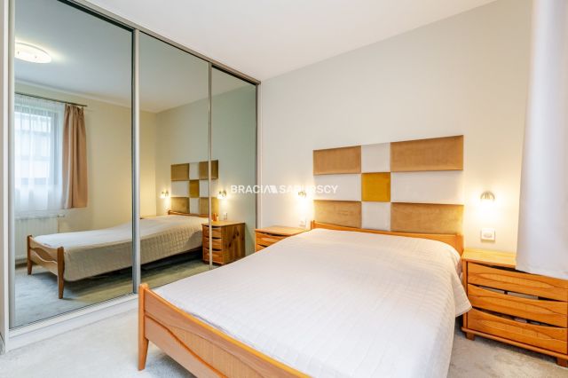 Mieszkanie 3-pokojowe Kraków Podgórze Duchackie, ul. Michała Ossowskiego. Zdjęcie 2