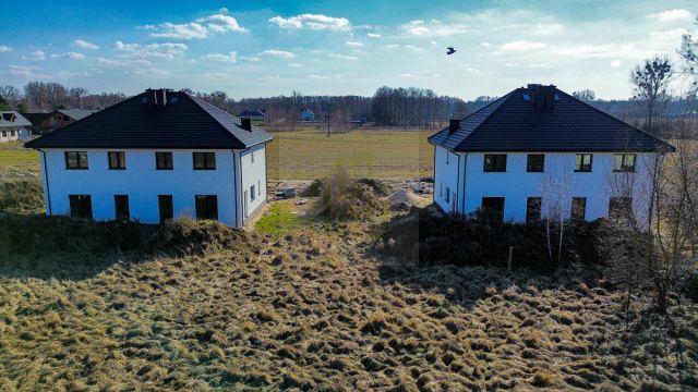 bliźniak, 5 pokoi Jaktorów-Kolonia, ul. gen. Okulickiego. Zdjęcie 7