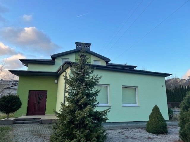 dom wolnostojący, 8 pokoi Łódź Radogoszcz, ul. Jantarowa. Zdjęcie 1