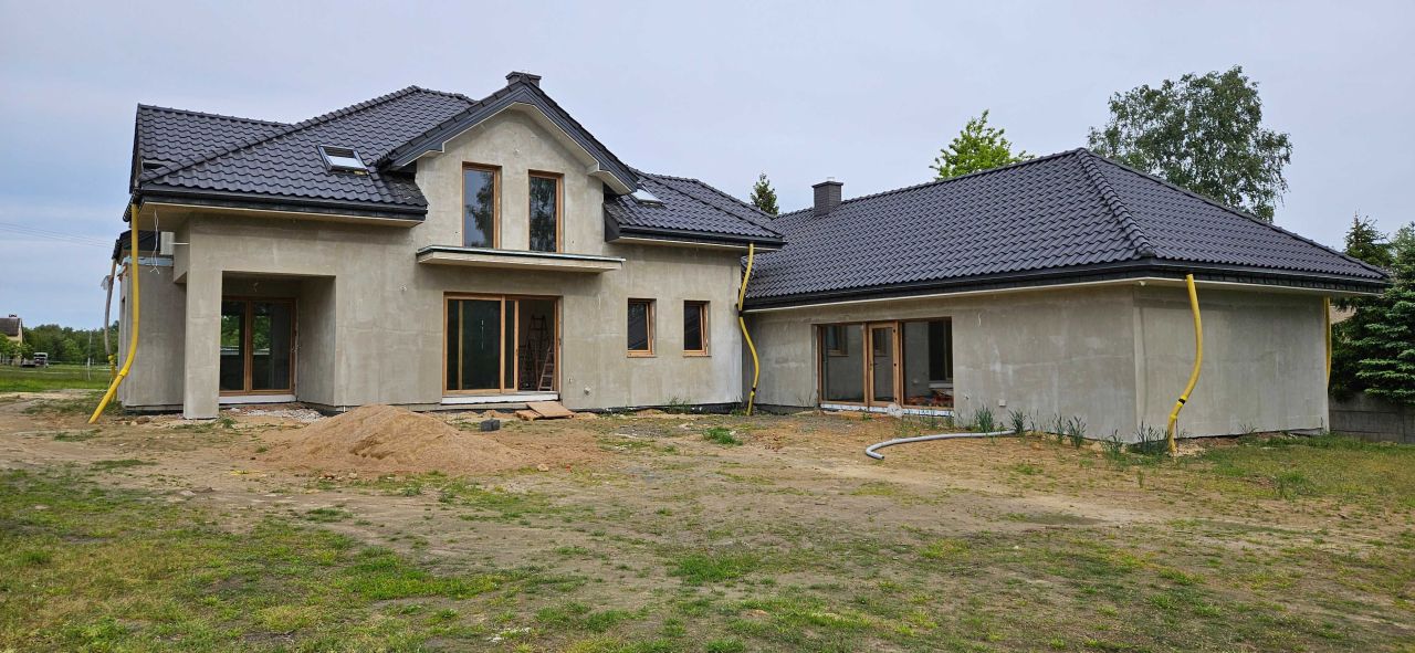 dom wolnostojący Pomyków