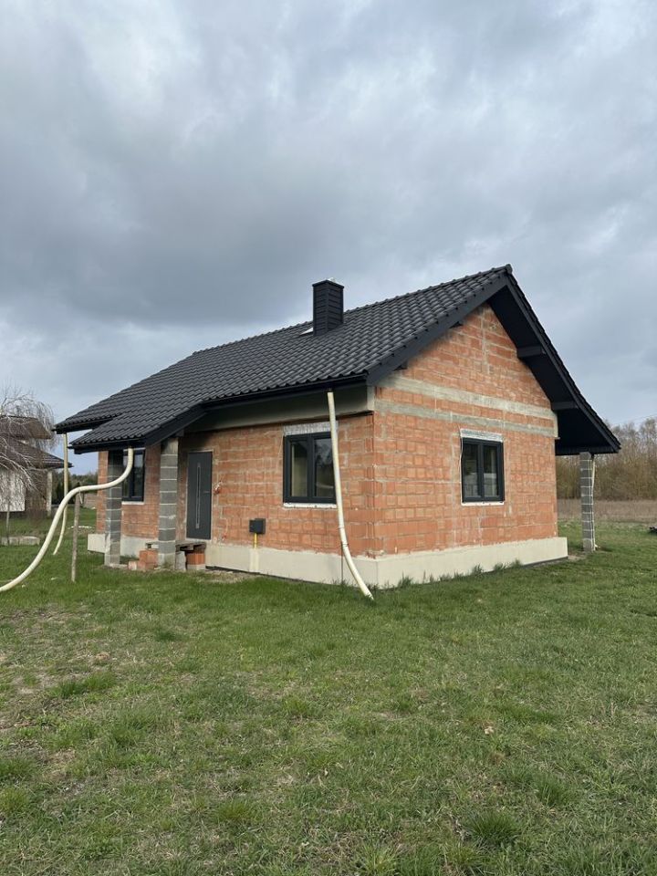 dom wolnostojący Rytwiany, ul. Pałacowa. Zdjęcie 6