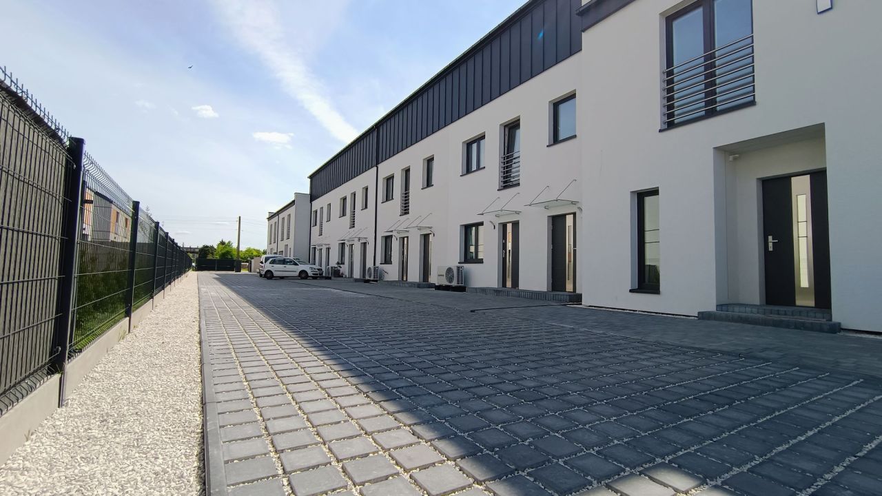 dom szeregowy Ksawerów, ul. Prześwit. Zdjęcie 2