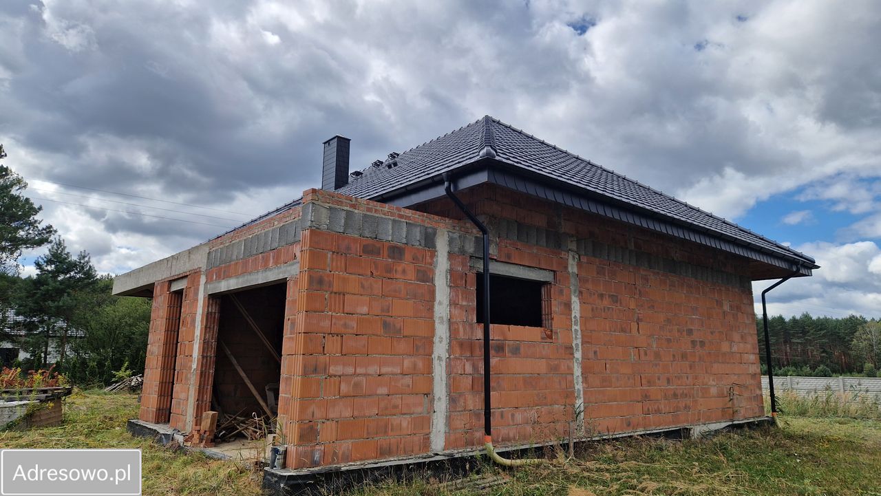 dom wolnostojący, 4 pokoje Kuźniki. Zdjęcie 9