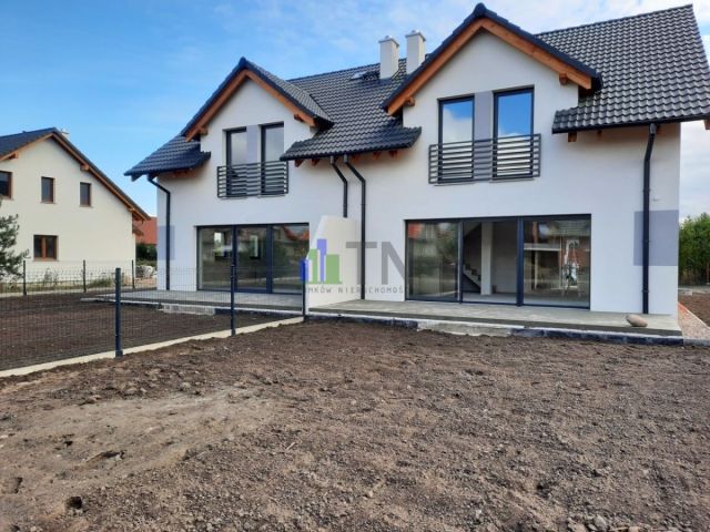 bliźniak, 5 pokoi Chrząstawa Wielka. Zdjęcie 3