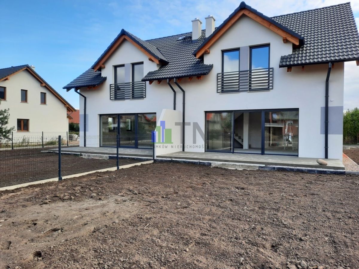 bliźniak, 5 pokoi Chrząstawa Wielka. Zdjęcie 3