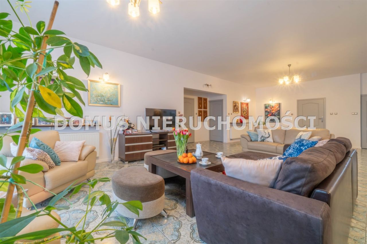 dom wolnostojący, 4 pokoje Brzeziny, ul. Polna. Zdjęcie 2