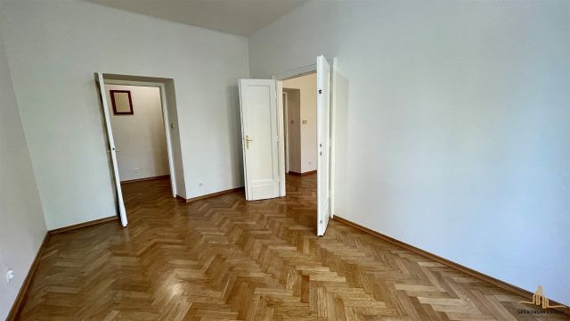 Mieszkanie 3-pokojowe Kraków Krowodrza, ul. Józefitów. Zdjęcie 3