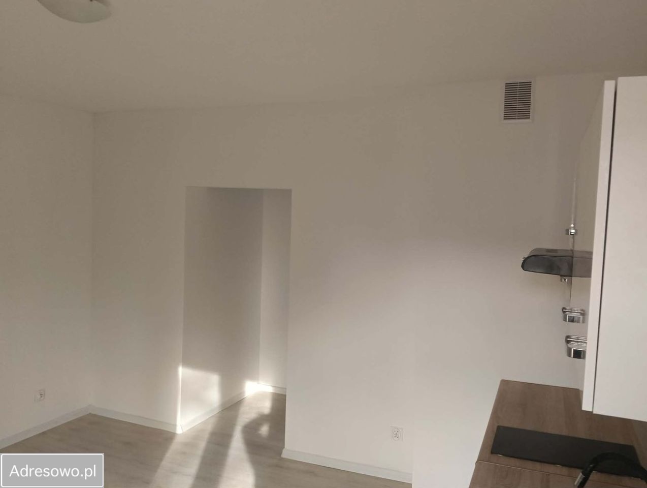 Mieszkanie 10-pokojowe Pyrzyce, ul. Wojciecha Bartosza Głowackiego. Zdjęcie 2