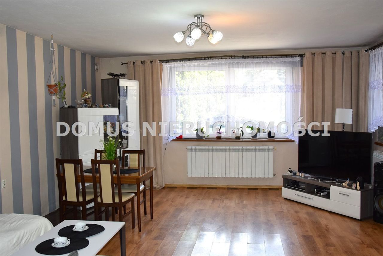 dom wolnostojący, 6 pokoi Brzeziny. Zdjęcie 1