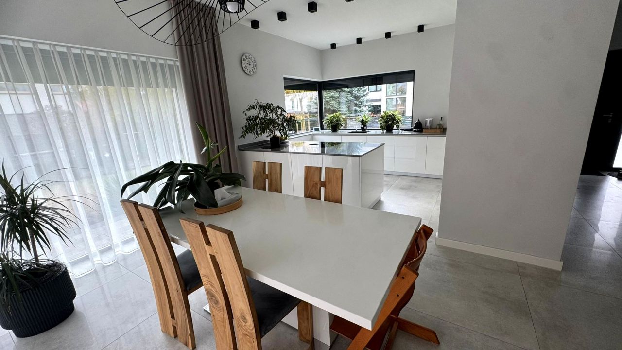 dom wolnostojący, 6 pokoi Konstancin-Jeziorna. Zdjęcie 12