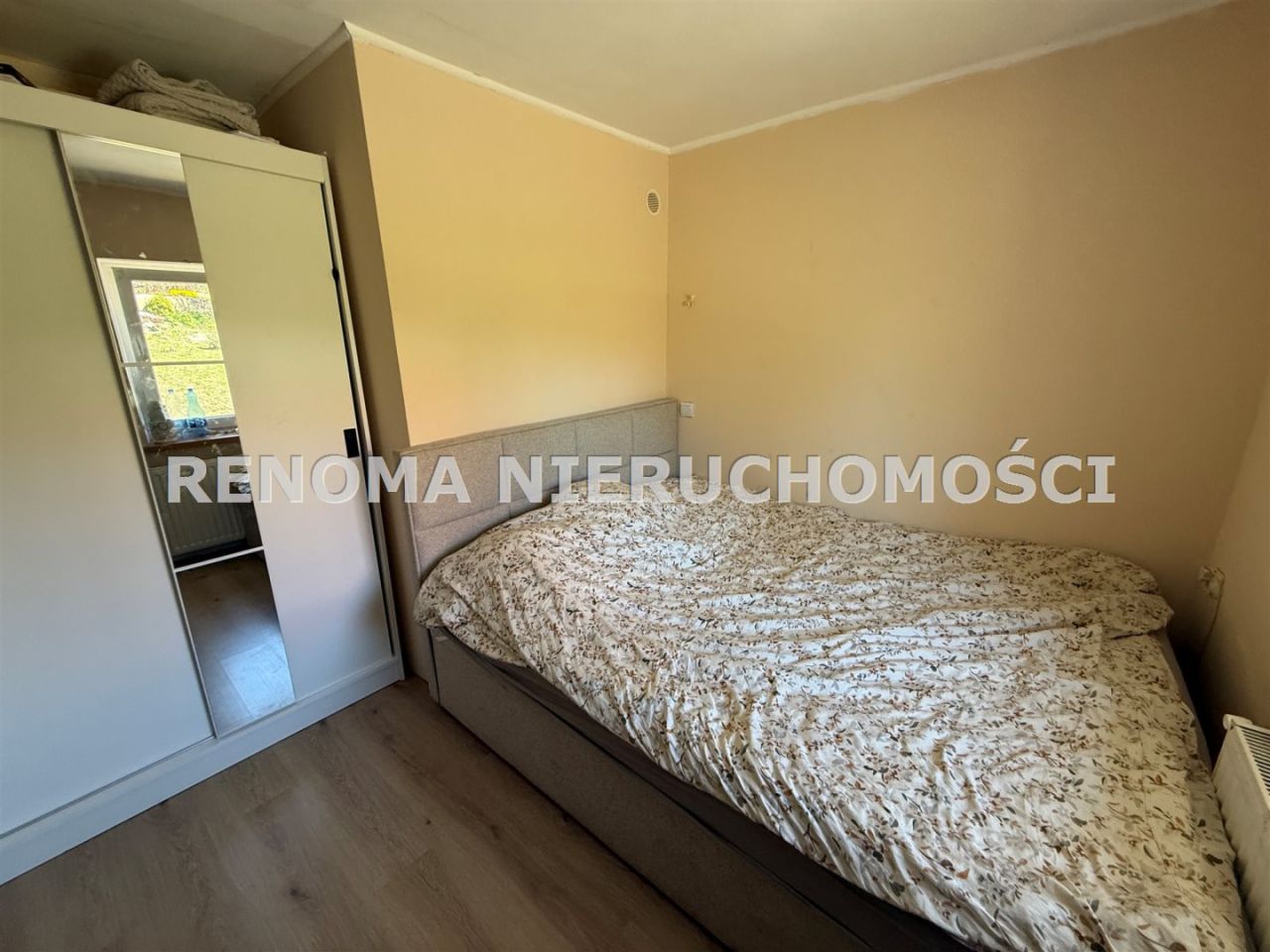 bliźniak, 5 pokoi Pogorzała. Zdjęcie 9