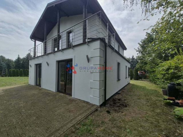 dom wolnostojący, 5 pokoi Bobrowiec. Zdjęcie 12