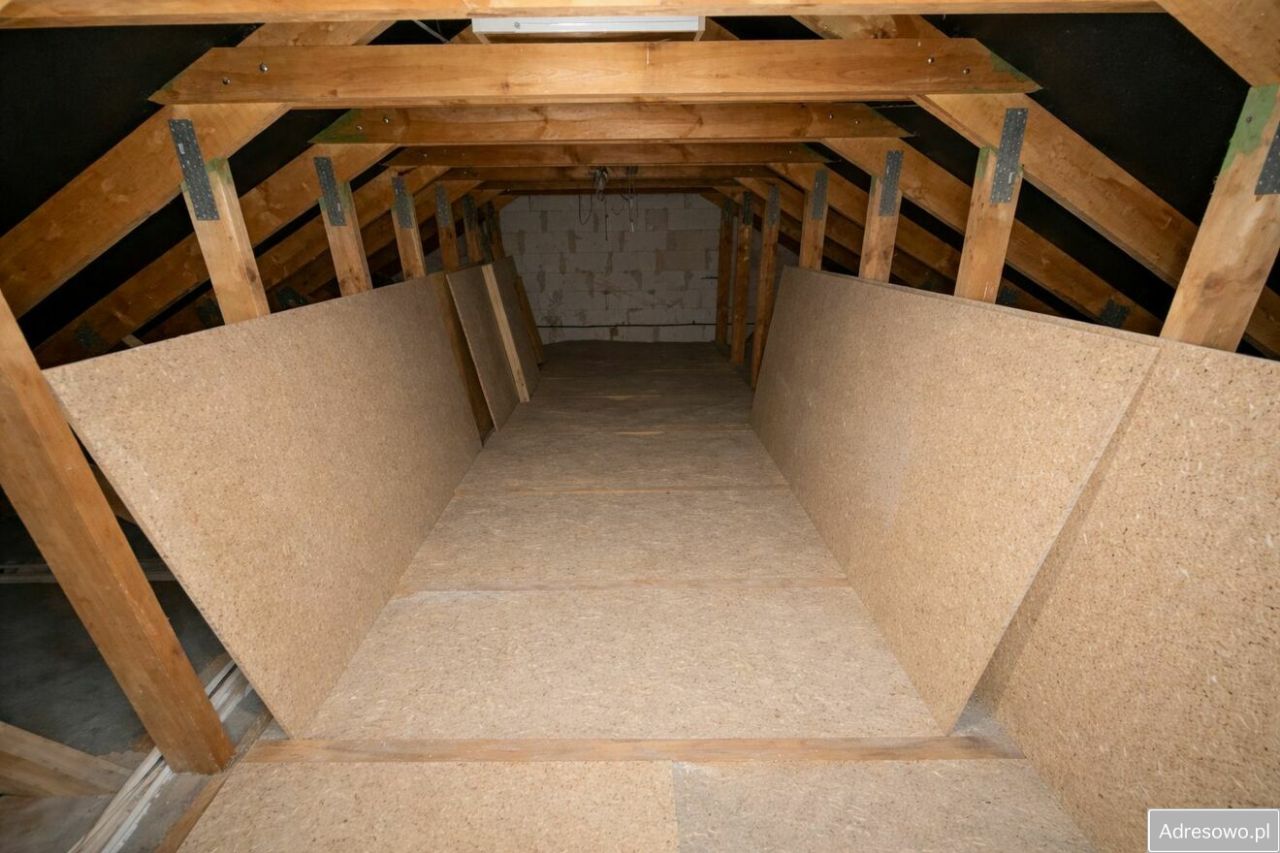 dom wolnostojący, 4 pokoje Sienno. Zdjęcie 9