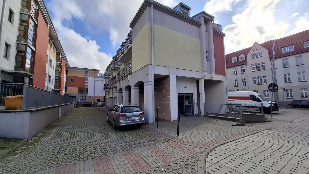 Garaż/miejsce parkingowe Koszalin Centrum, ul. Hołdu Pruskiego. Zdjęcie 9